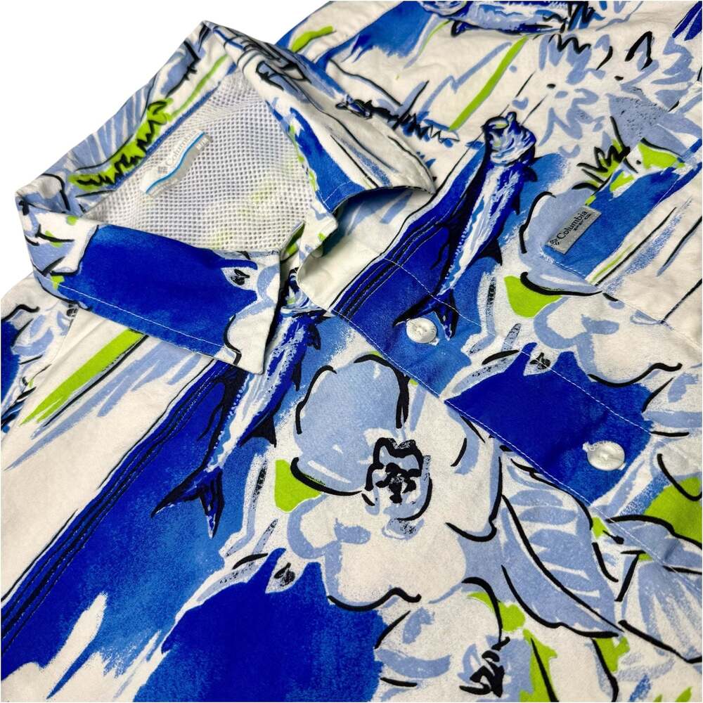 Columbia PFG Men's Size M Short Sleeve Fishing Shirt Blue White Fish Print